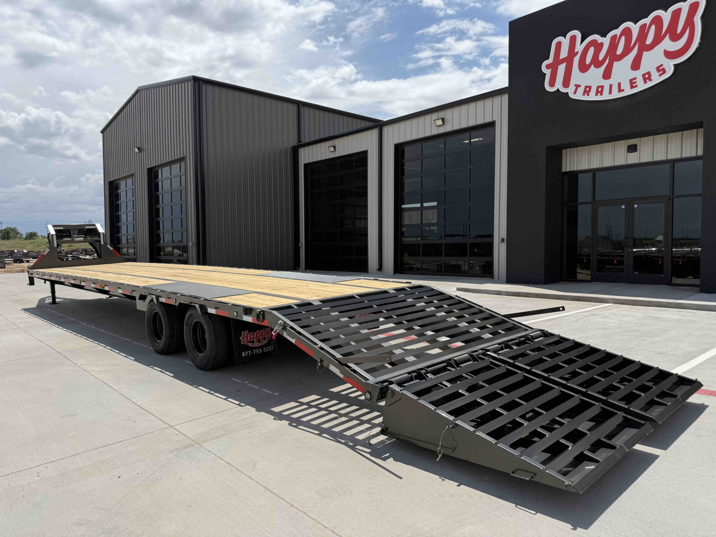 New 2026 102”x40’ MAXX-D GN Flatbed w/ Duals – LDX
