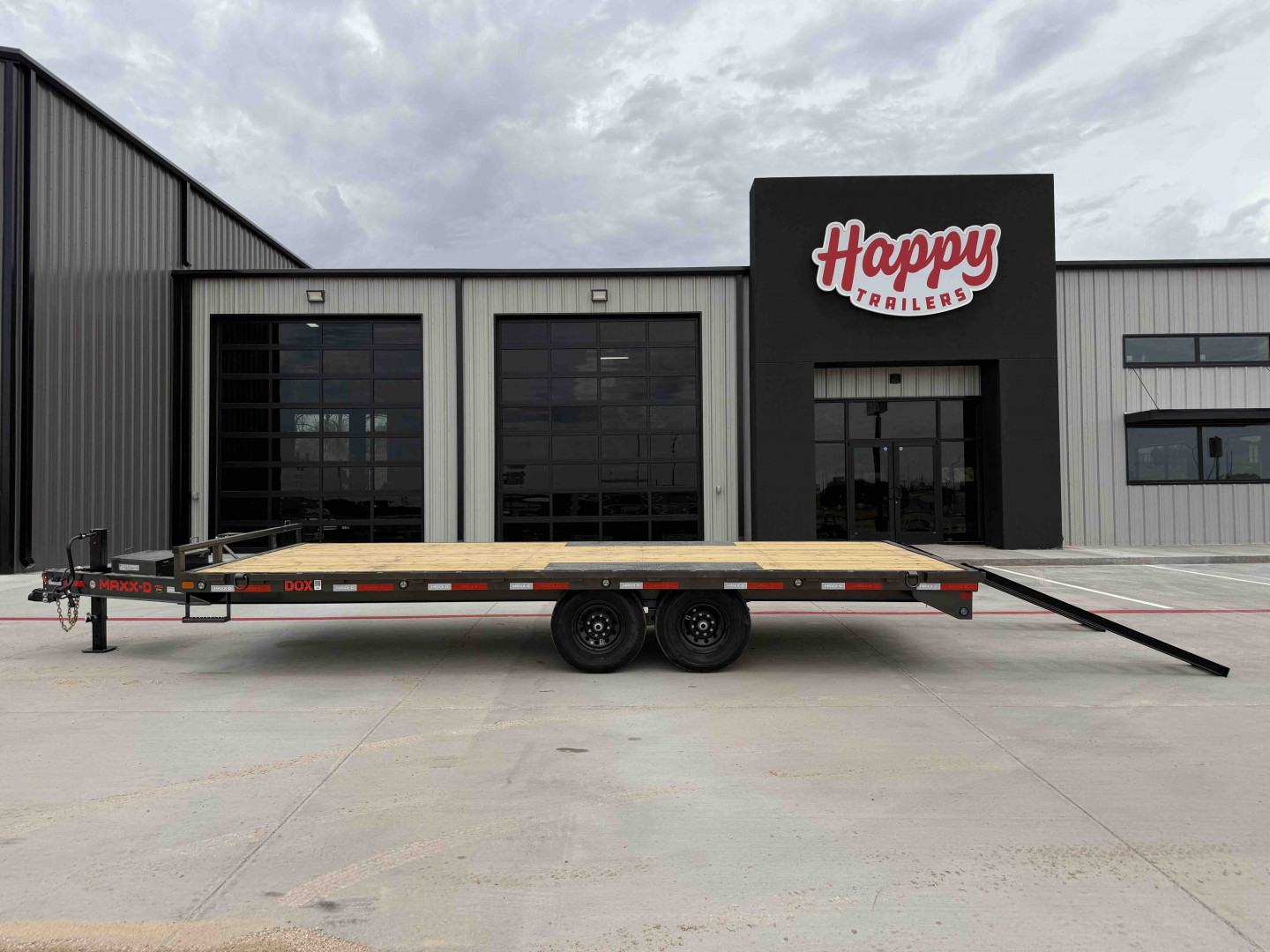 New 2026 MAXX-D 102”x20’ BP Deckover Flatbed – DOX