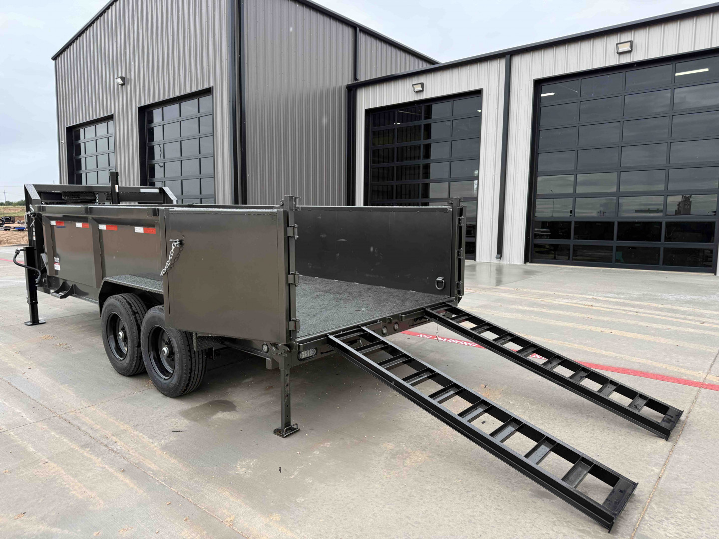 New 2026 MAXX-D 83”x16’ 18K Gooseneck Dump w/ 36” Sides – DTX