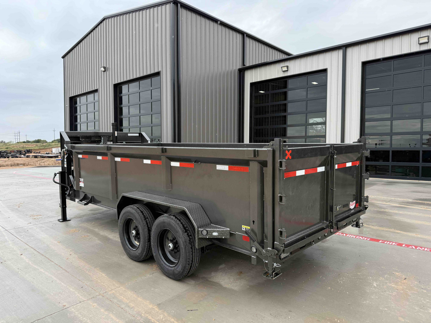 New 2026 MAXX-D 83”x16’ 18K Gooseneck Dump w/ 36” Sides – DTX