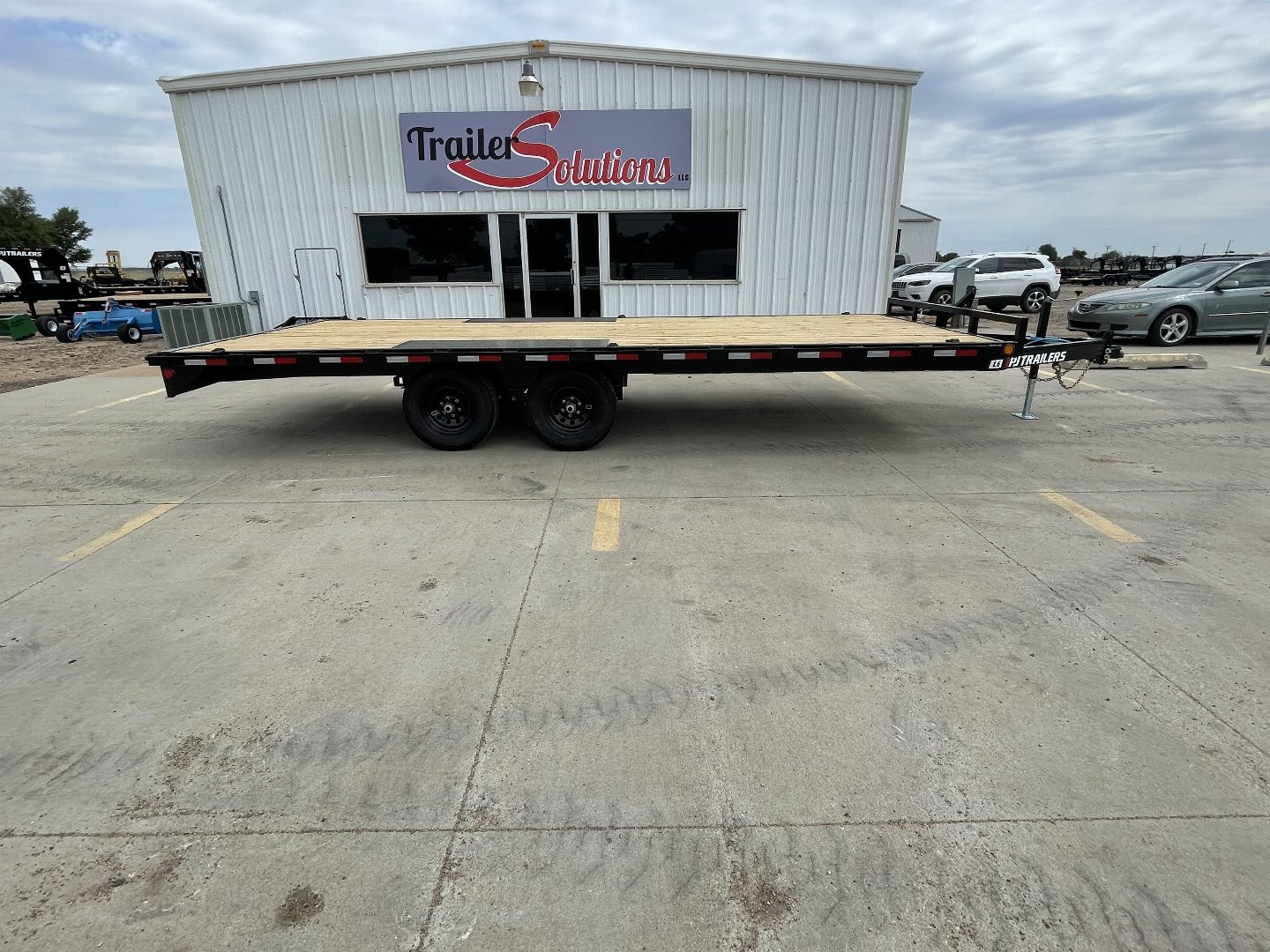 New 2026 PJ Trailers L6202