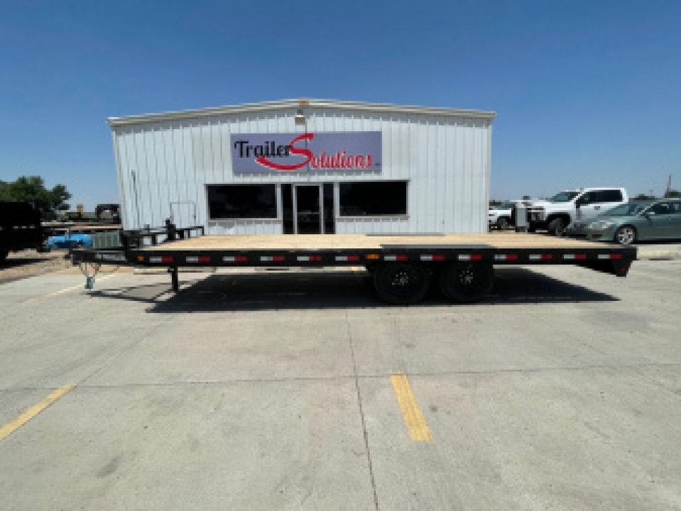 New 2025 PJ TRAILERS F8202 Flatbed Trailer