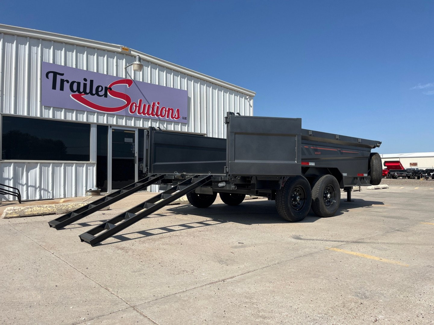 New 2025 RawMaxx Kinght Dump Trailer