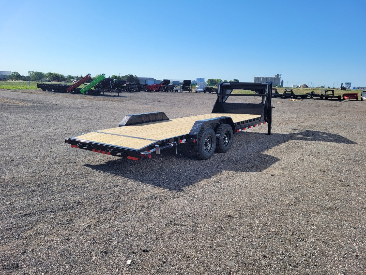 New 2025 Load Trail 83"x22' Gooseneck Carhauler Trailer