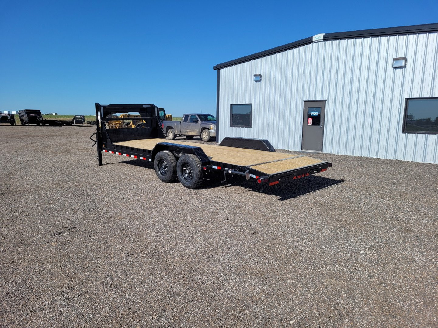 New 2025 Load Trail 83"x22' Gooseneck Carhauler Trailer