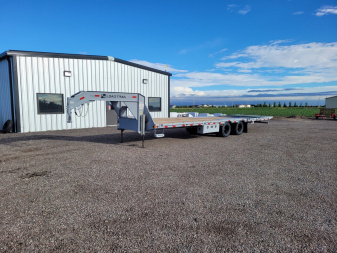 New 2025 LOAD TRAIL 102" X 32' LOW-PRO HYD DOVETAIL TRAILER