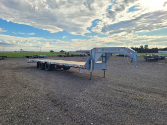 New 2025 LOAD TRAIL 102" X 32' LOW-PRO HYD DOVETAIL TRAILER