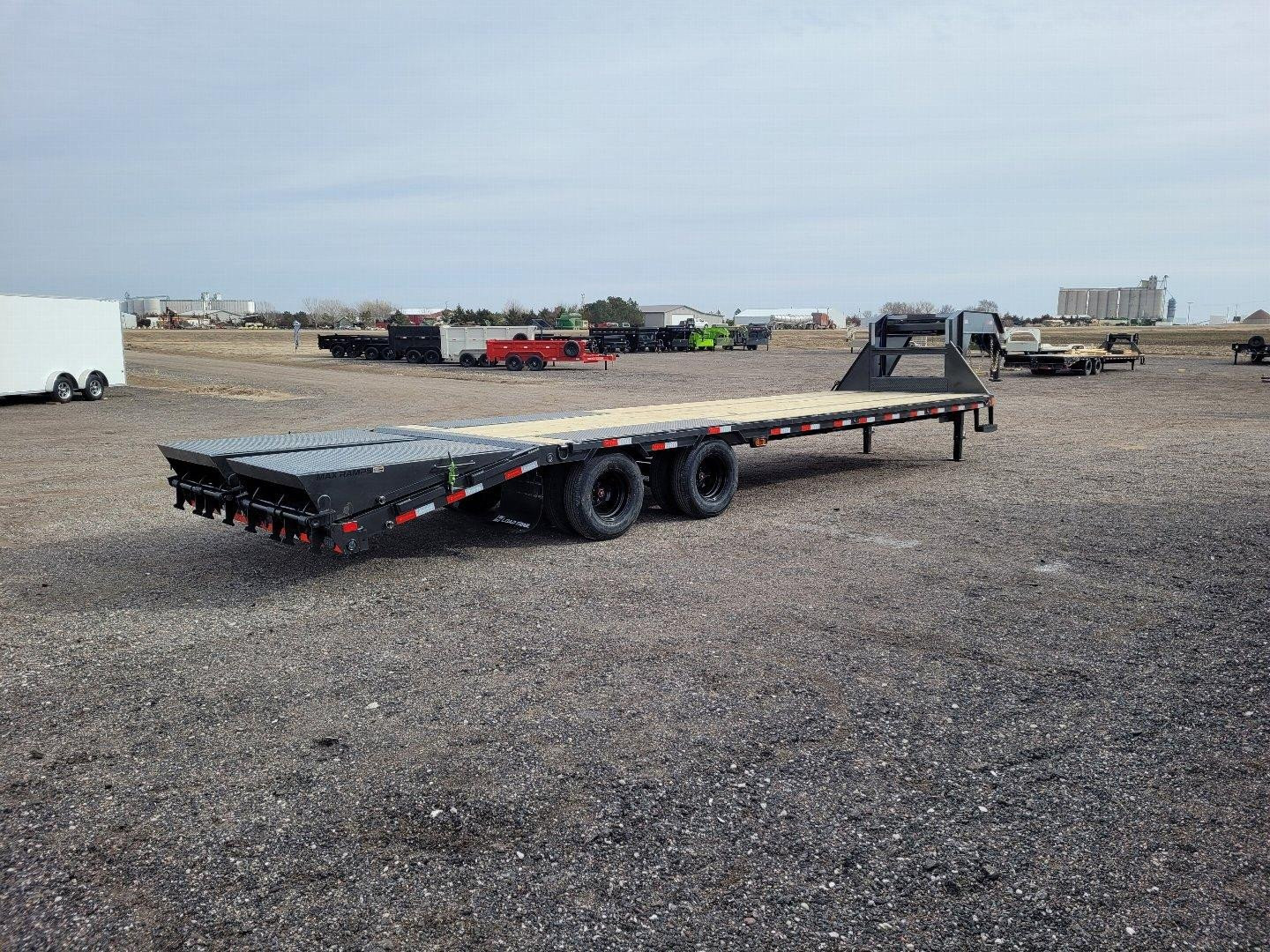 New 2025 LOAD TRAIL 102" X 30' LOW-PRO GOOSENECK DECKOVER TRAILER