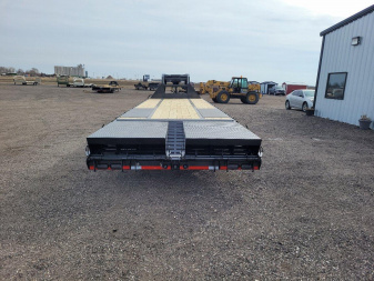 New 2025 LOAD TRAIL 102" X 30' LOW-PRO GOOSENECK DECKOVER TRAILER
