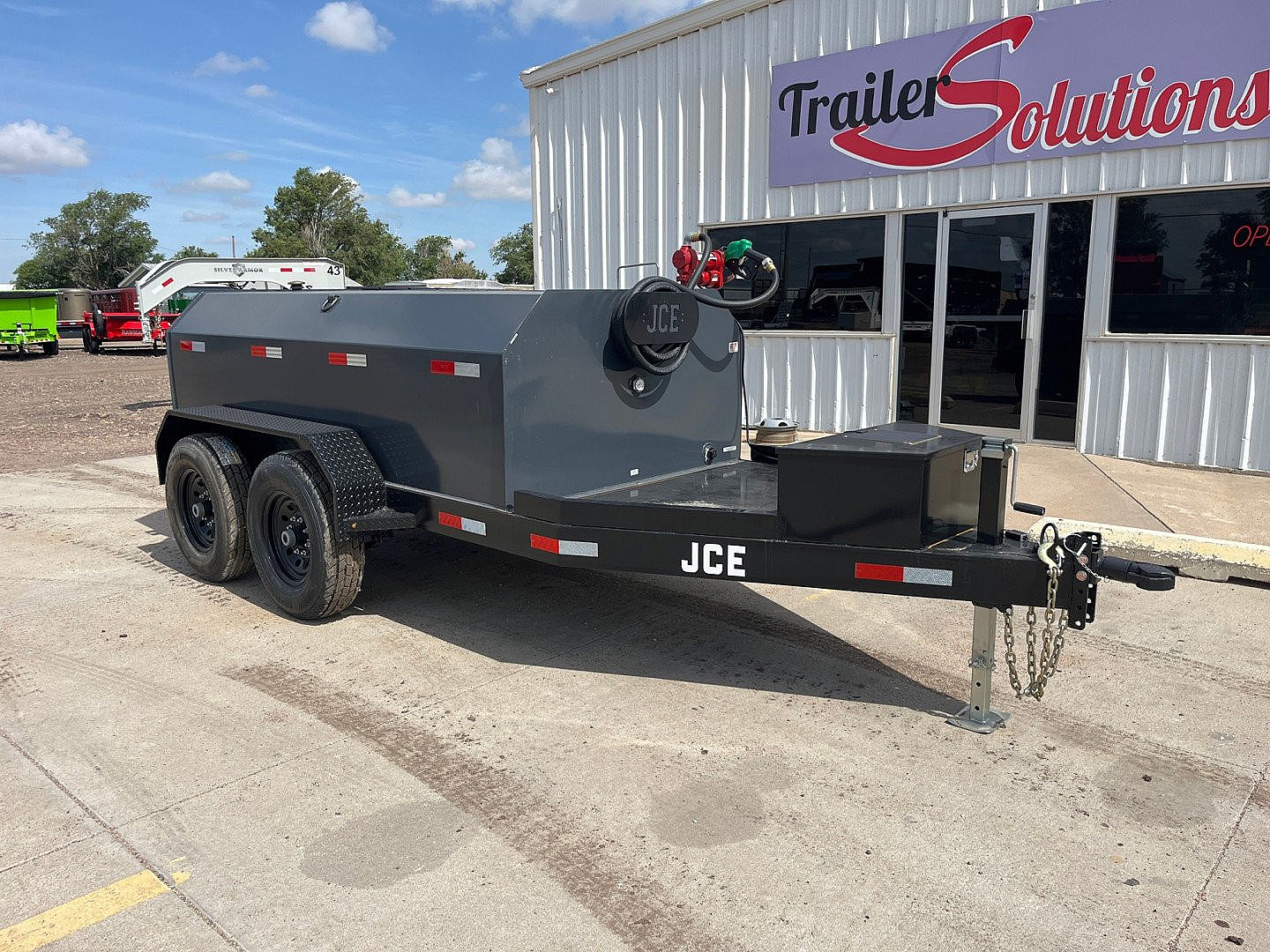 New 2025 JCE 990 Fuel Trailer