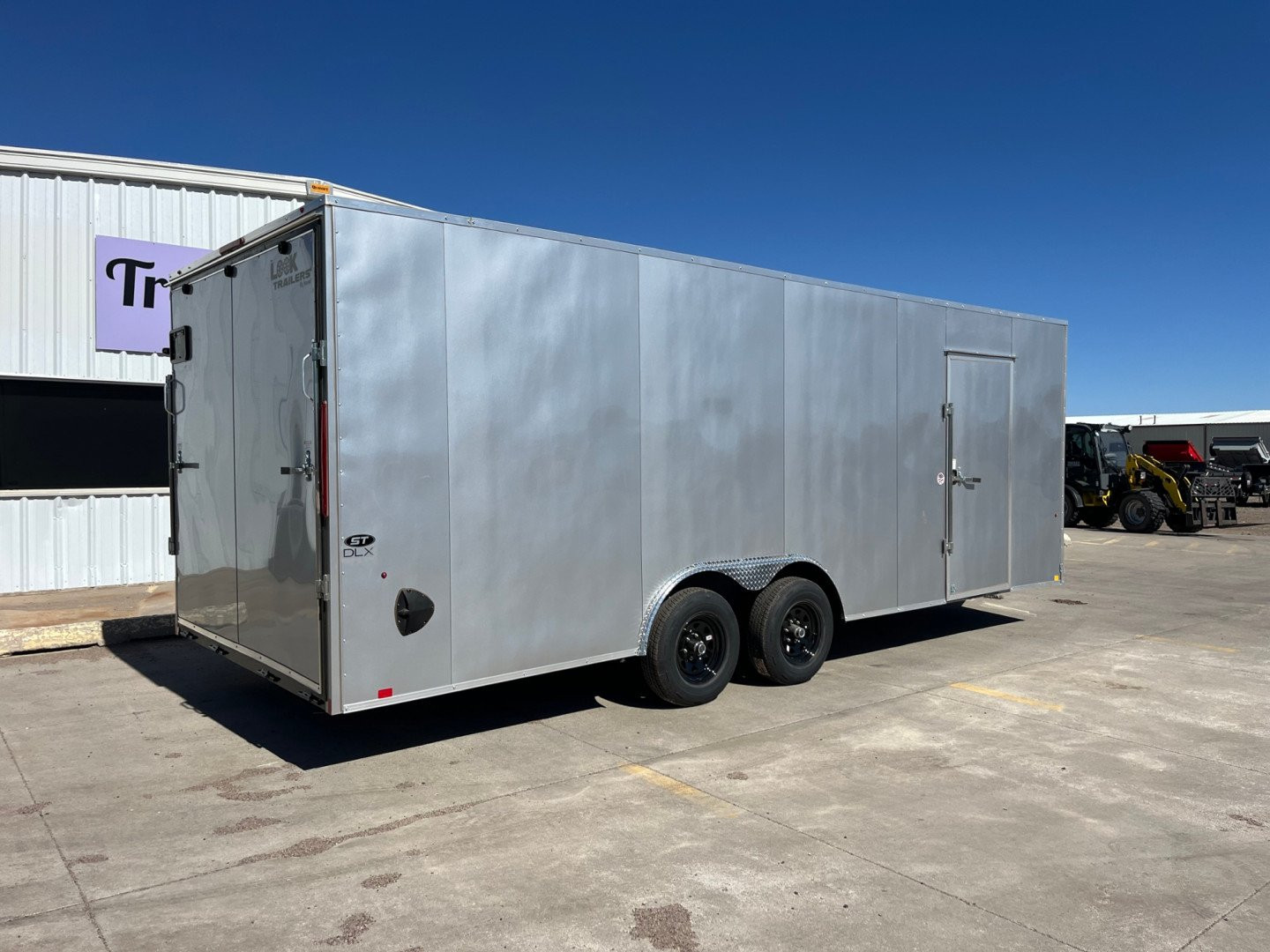 New 2025 Look Trailers 8.5 X 22' DLX SCREWLESS Cargo / Enclosed Trailer