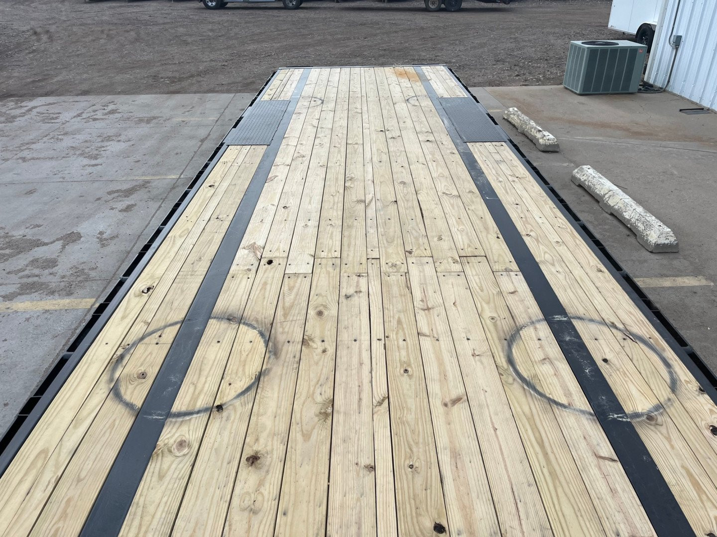 New 2025 PJ Trailers 30' X 102" Flatdeck With Singles, Straight Deck W Slide-In Ramps Flatbed Trailer