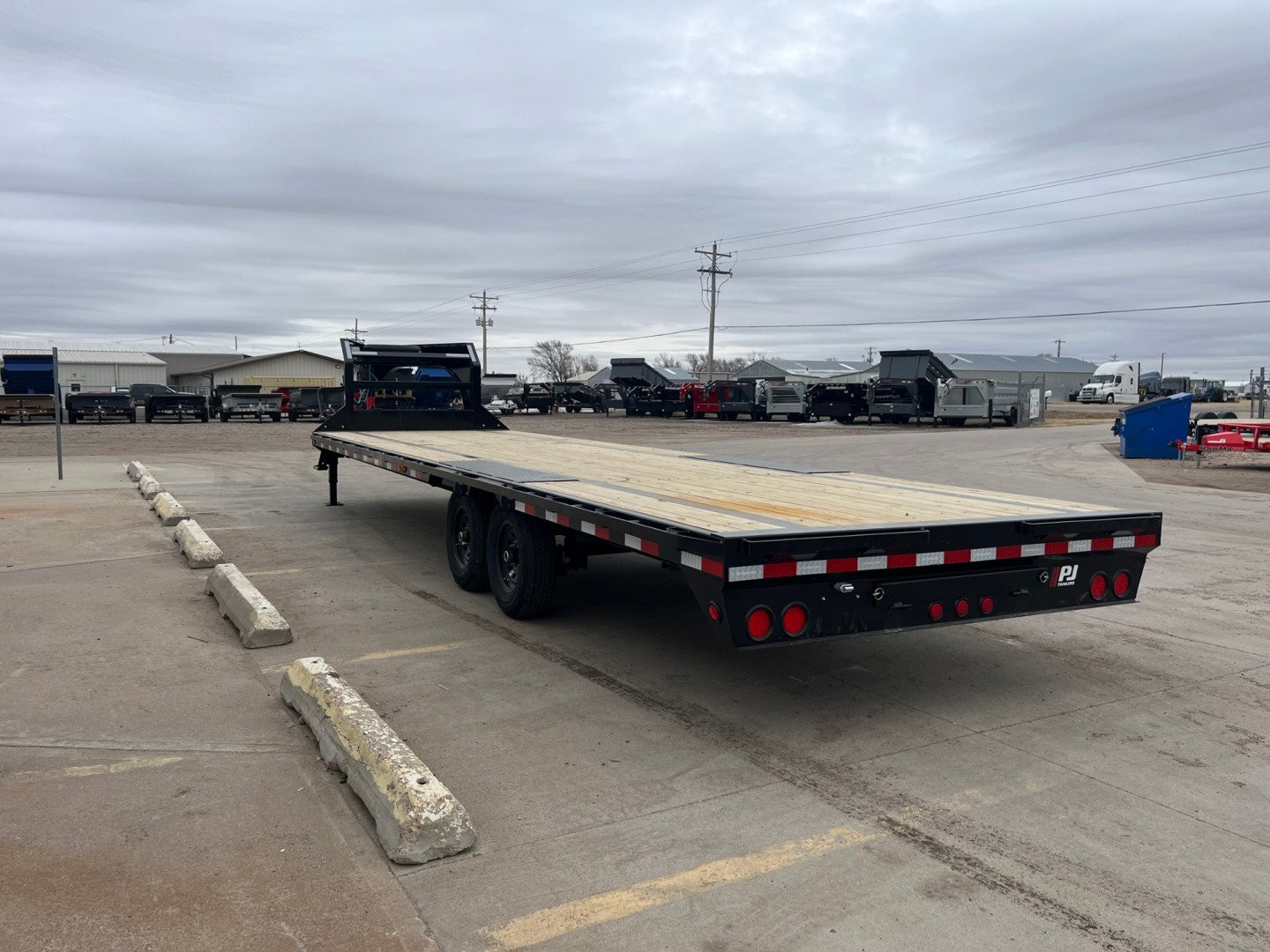 New 2025 PJ Trailers 30' X 102" Flatdeck With Singles, Straight Deck W Slide-In Ramps Flatbed Trailer
