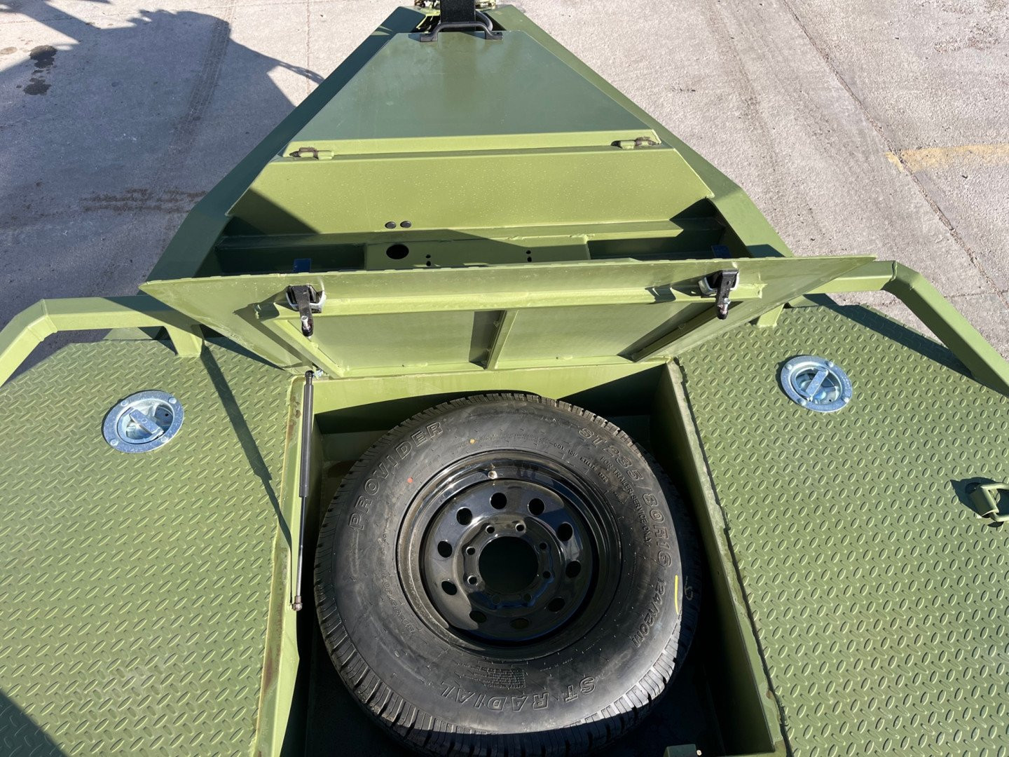 New 2025 RawMaxx GTX-22-27K Tilt Trailer