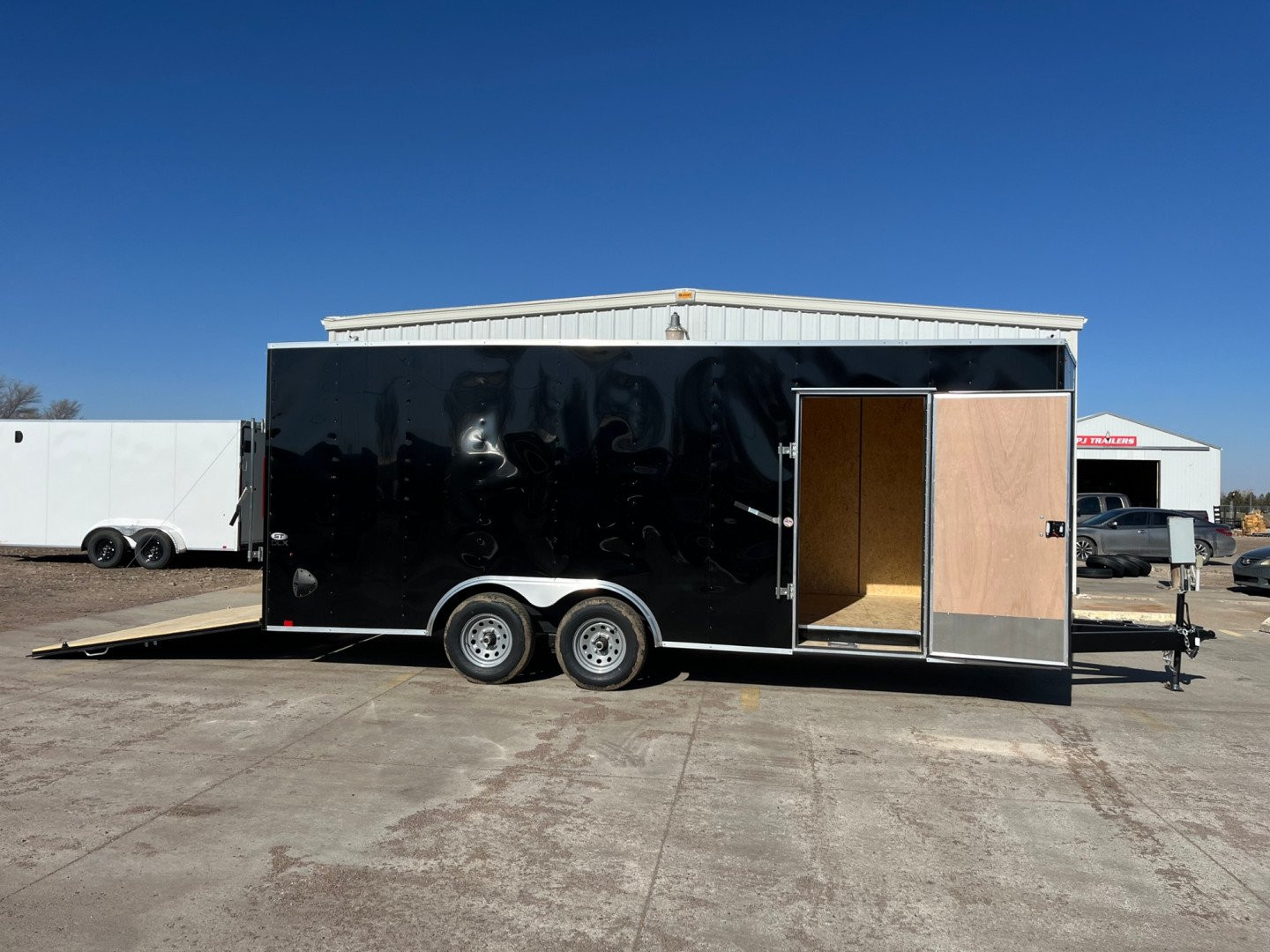 New 2025 Look Trailers DLX Cargo / Enclosed Trailer