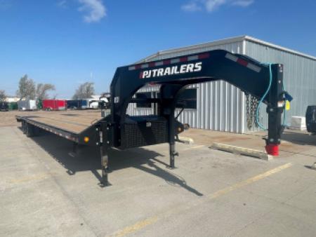 New 2025 PJ Trailers LD402 Flatbed Trailer