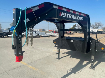 New 2025 PJ Trailers LD402 Flatbed Trailer