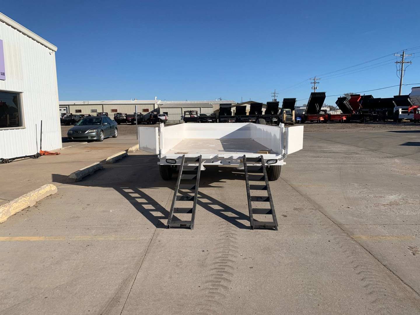 New 2025 RawMaxx GDX-14-27K Dump Trailer