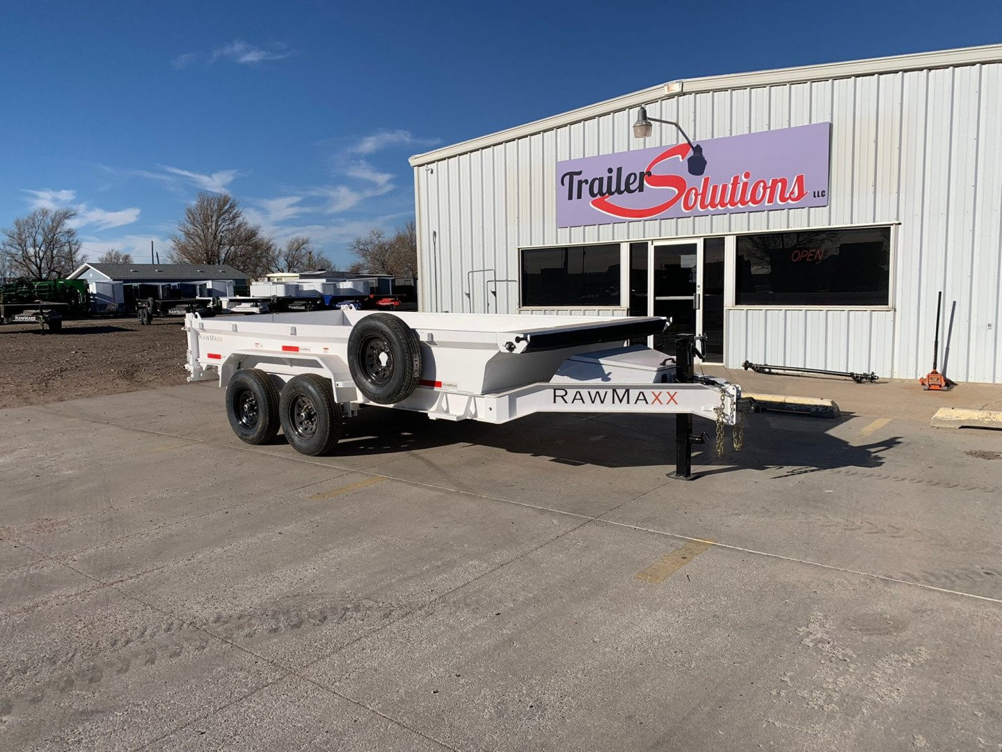 New 2025 RawMaxx GDX-14-27K Dump Trailer