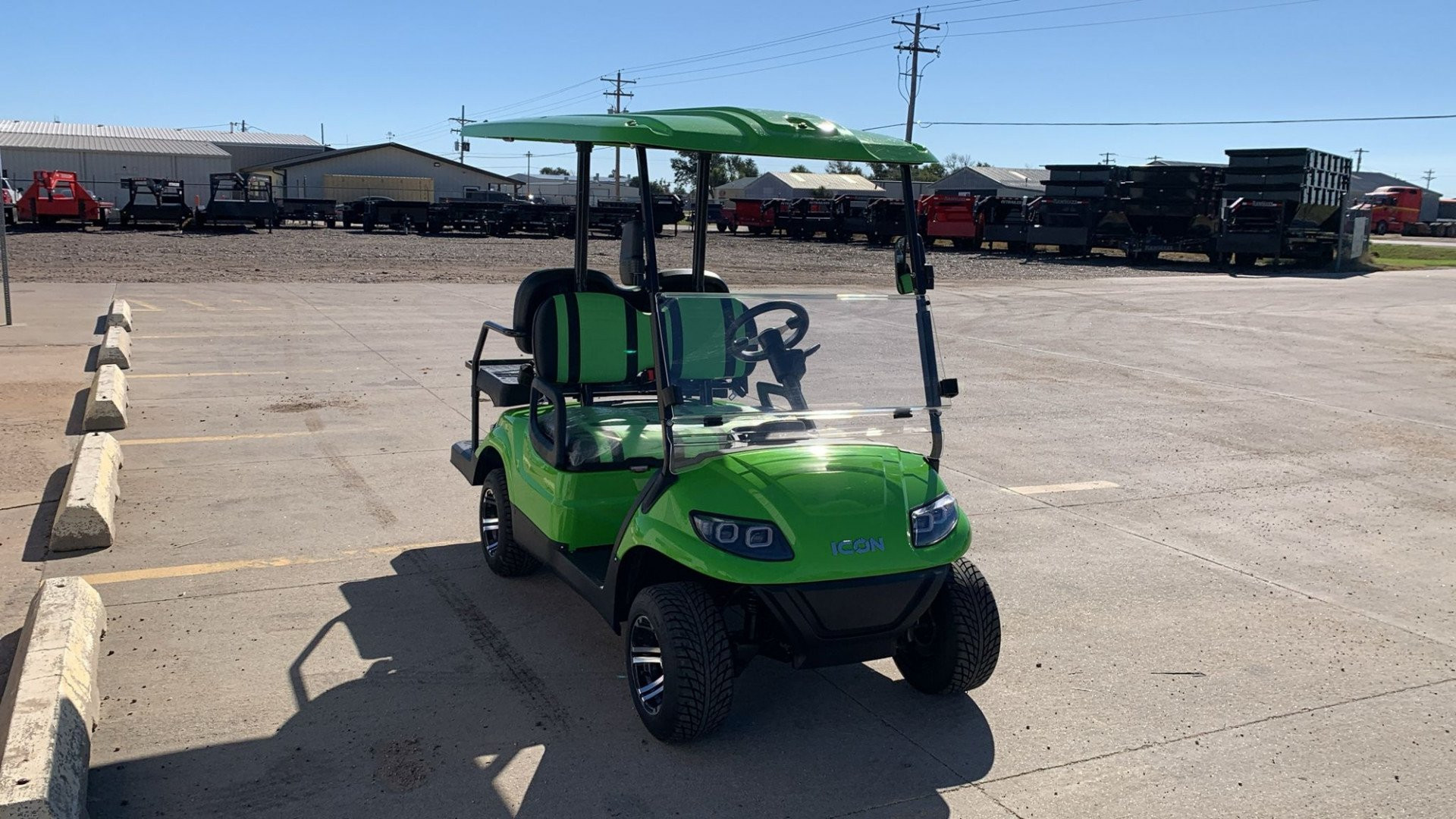 New 2023 Icon Trailers i40 Golf Cart