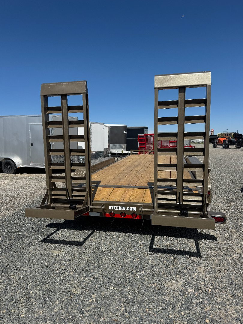 Used 2025 Load Trail 22' Triple Axle Car Hauler
