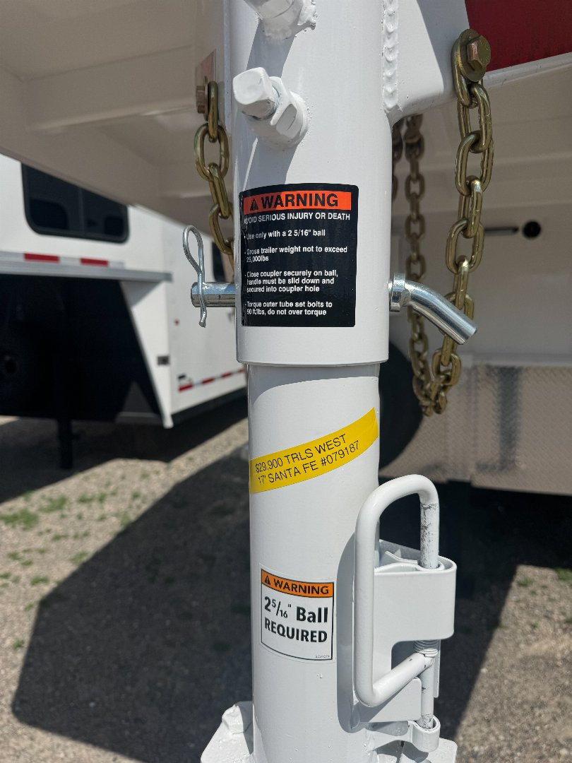 New 2026 Trails West SANTA FE w/ Comfort Pkg & Side Tack