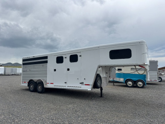 New 2026 Trails West SANTA FE w/ Comfort Pkg & Side Tack