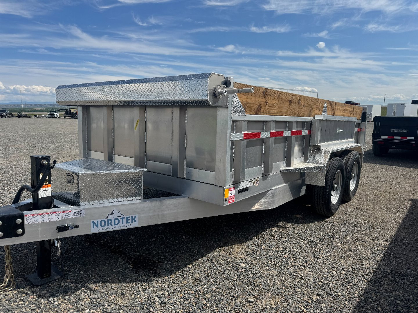 New 2026 Nordtek 14' Dump Trailer