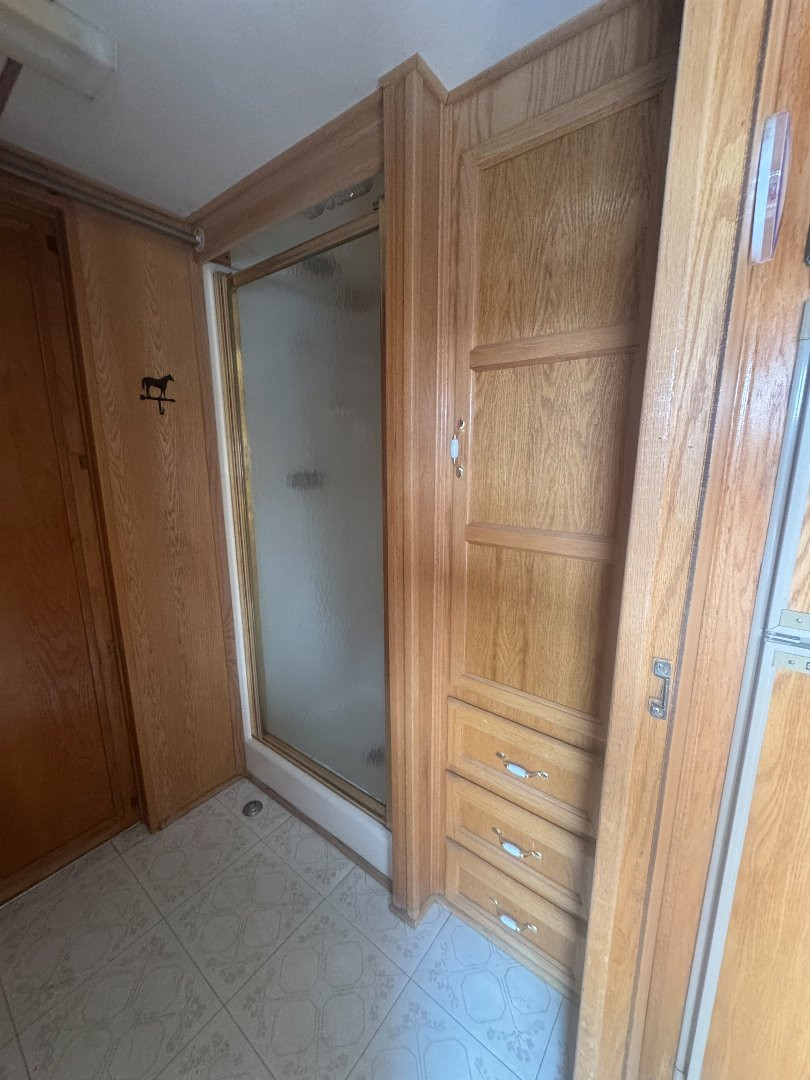 Used 1994 Sundowner 3H LQ Horse Trailer