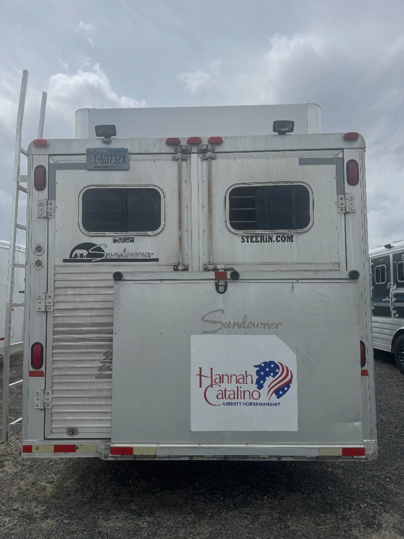 Used 1994 Sundowner 3H LQ Horse Trailer