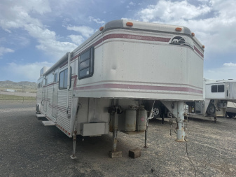 Used 1994 Sundowner 3H LQ Horse Trailer