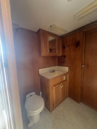 Used 1994 Sundowner 3H LQ Horse Trailer