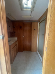 Used 1994 Sundowner 3H LQ Horse Trailer