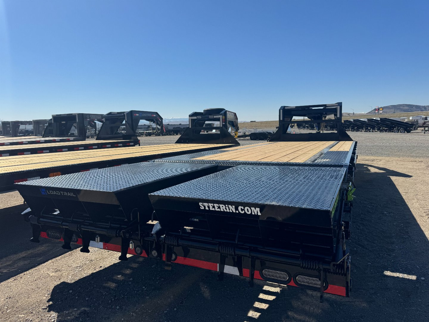 New 2025 Load Trail 25' GP GN Equipment Trailer