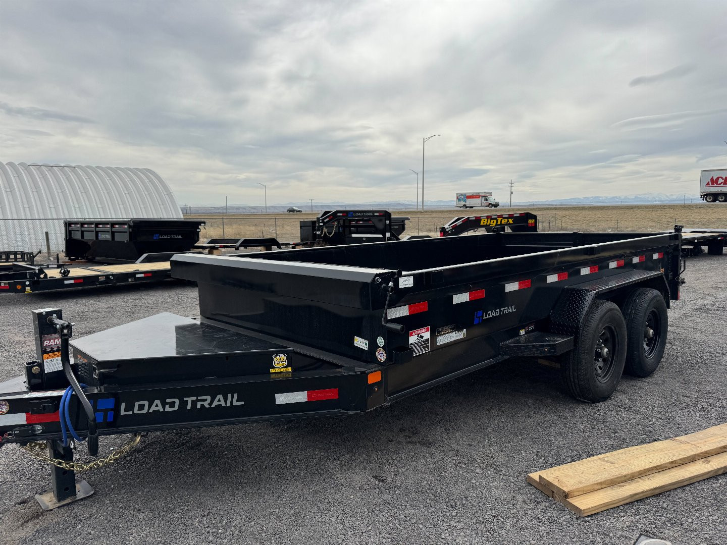 New 2025 Load Trail DE 83x14 DUMP TRAILER