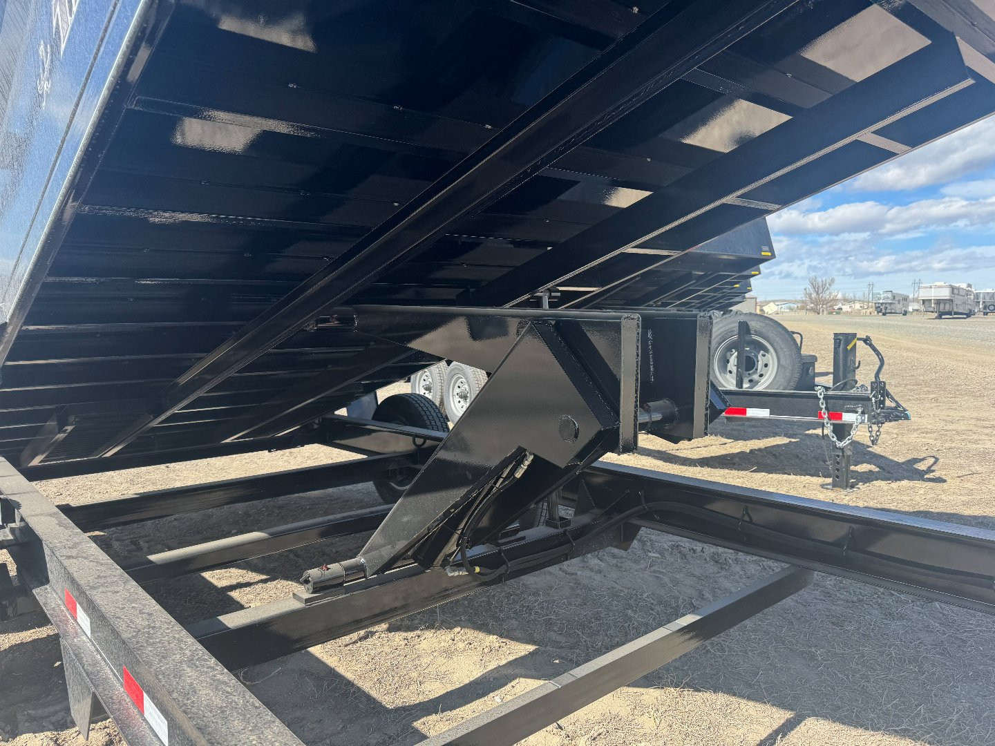 New 2025 Titan Trailer 16' BH Dump Trailer