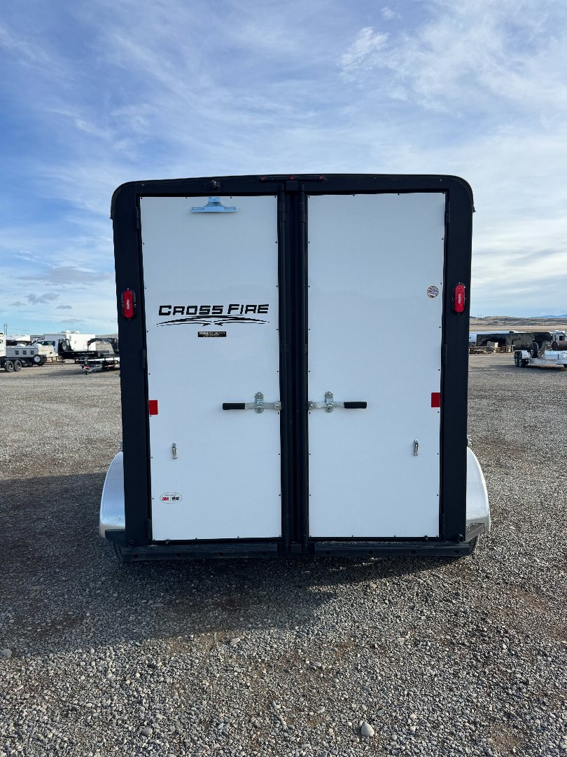 New 2024 LOGAN COACH 2H BP CROSSFIRE Horse Trailer