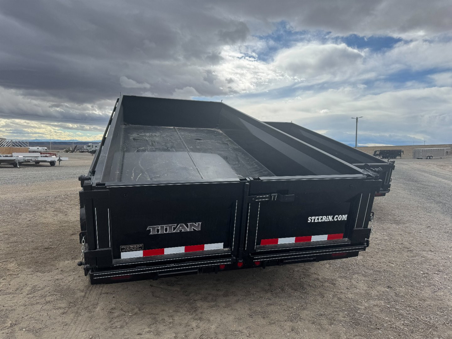 New 2025 Titan Trailer 16' BH Dump Trailer