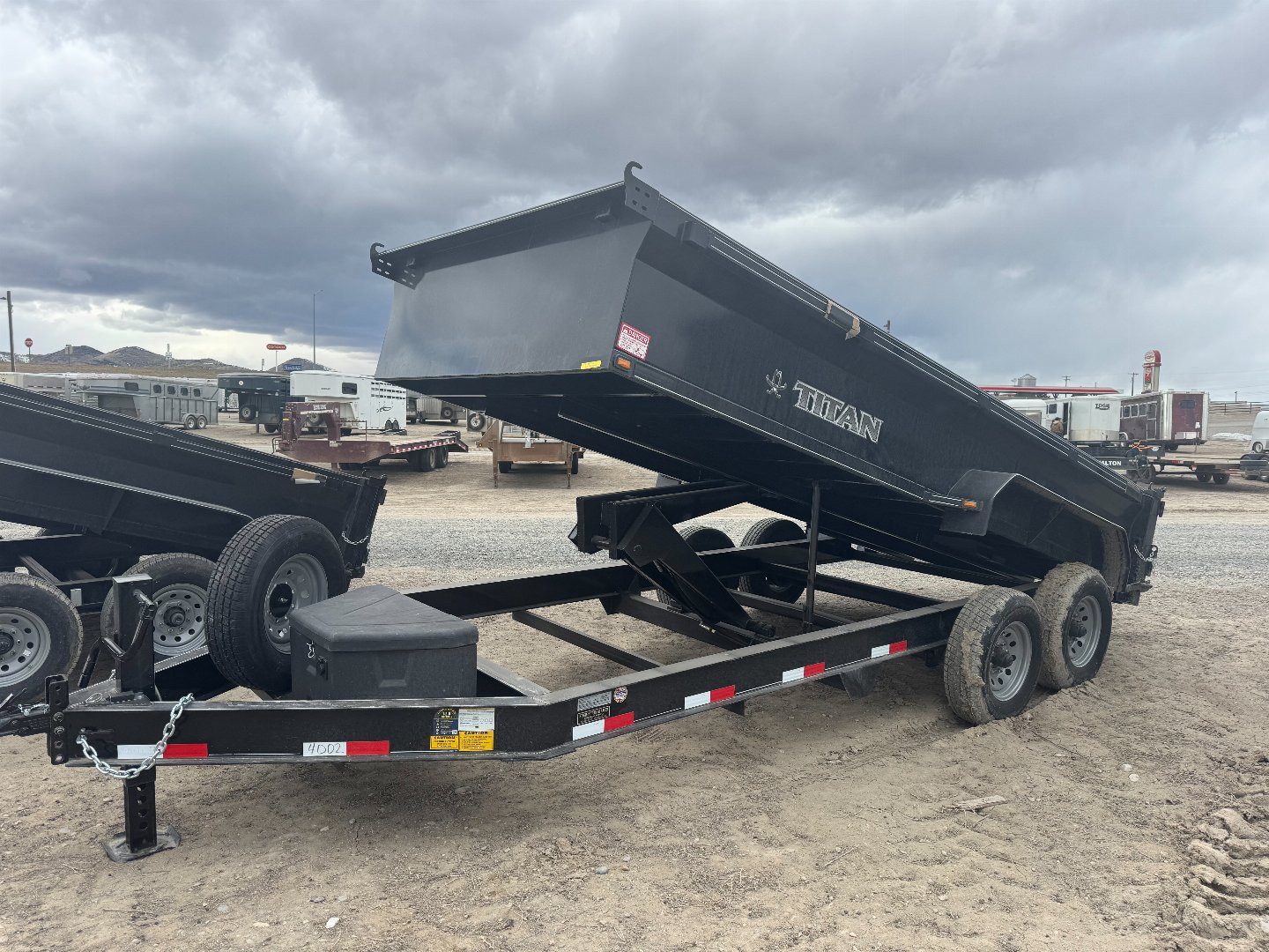 New 2025 Titan Trailer 16' BH Dump Trailer