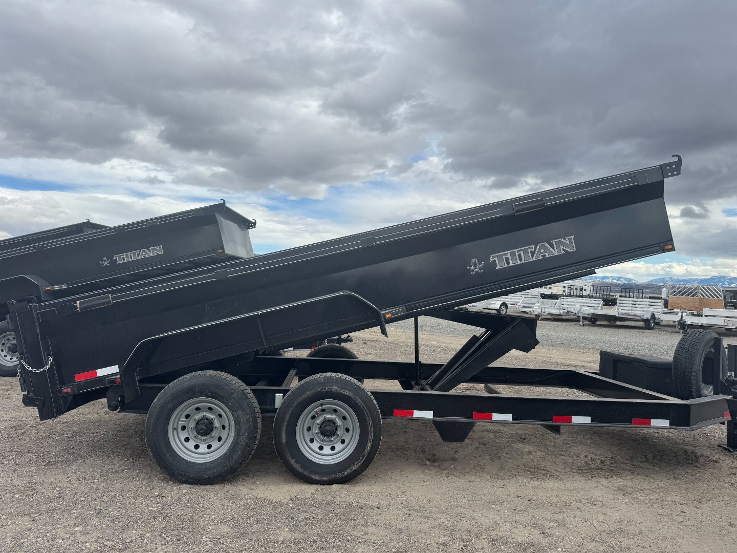 New 2025 Titan Trailer 16' BH Dump Trailer