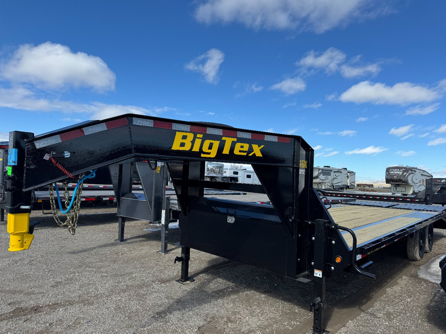 New 2024 BIG TEX TRAILERS 14GN 20+5 Flatbed Trailer