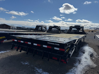 New 2024 BIG TEX TRAILERS 14GN 20+5 Flatbed Trailer