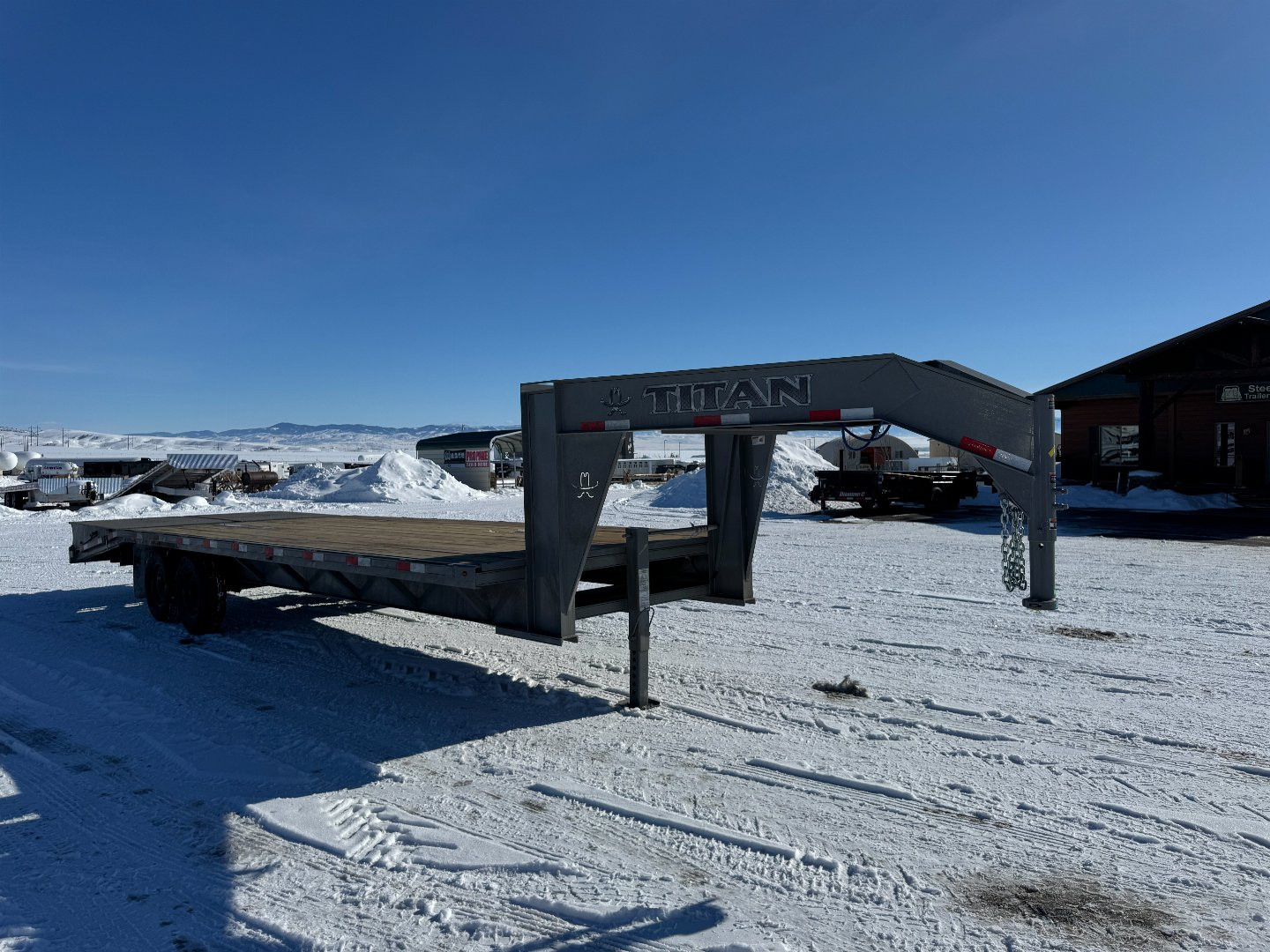 New 2025 TITAN 26' WIDE GLIDE 14K