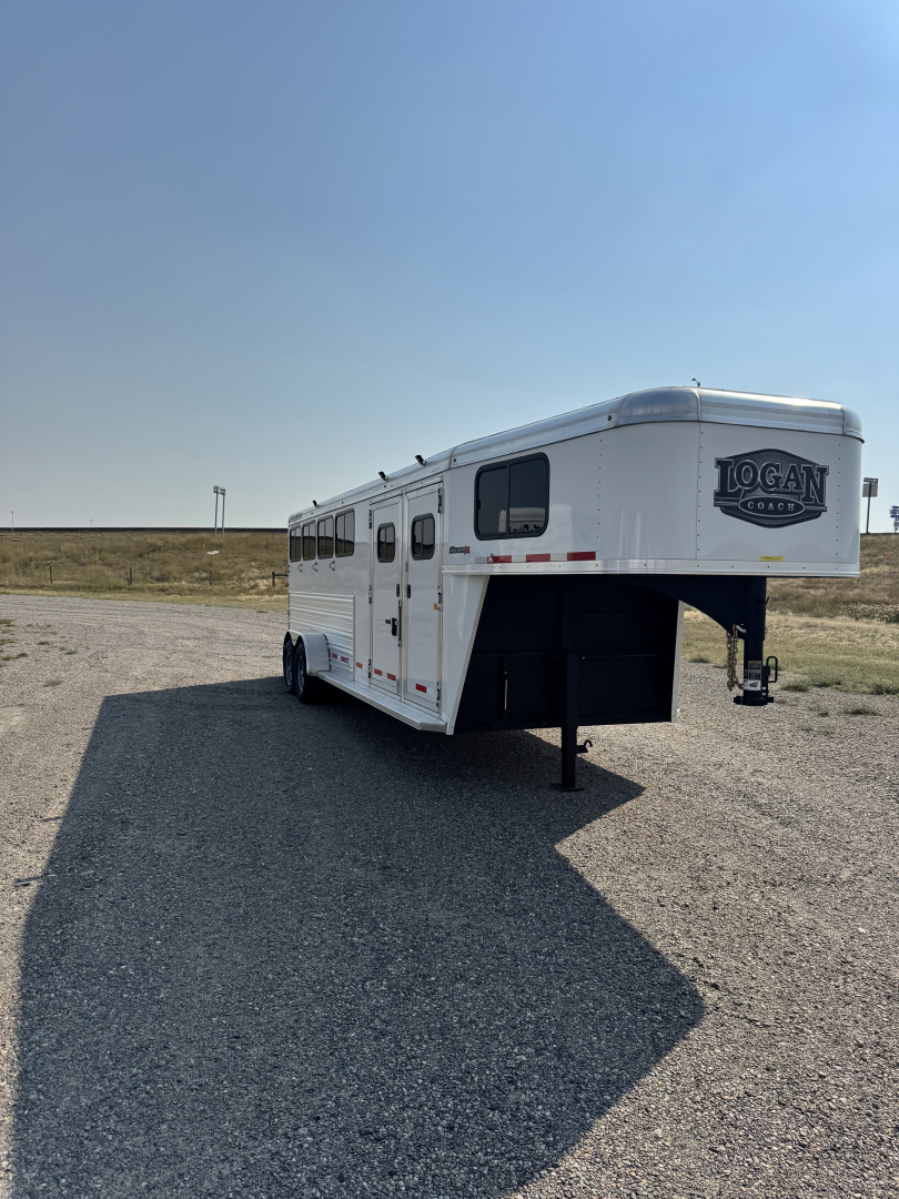 New 2025 Logan Coach 4H GN BULLSEYE XL w/ SIDE TACK