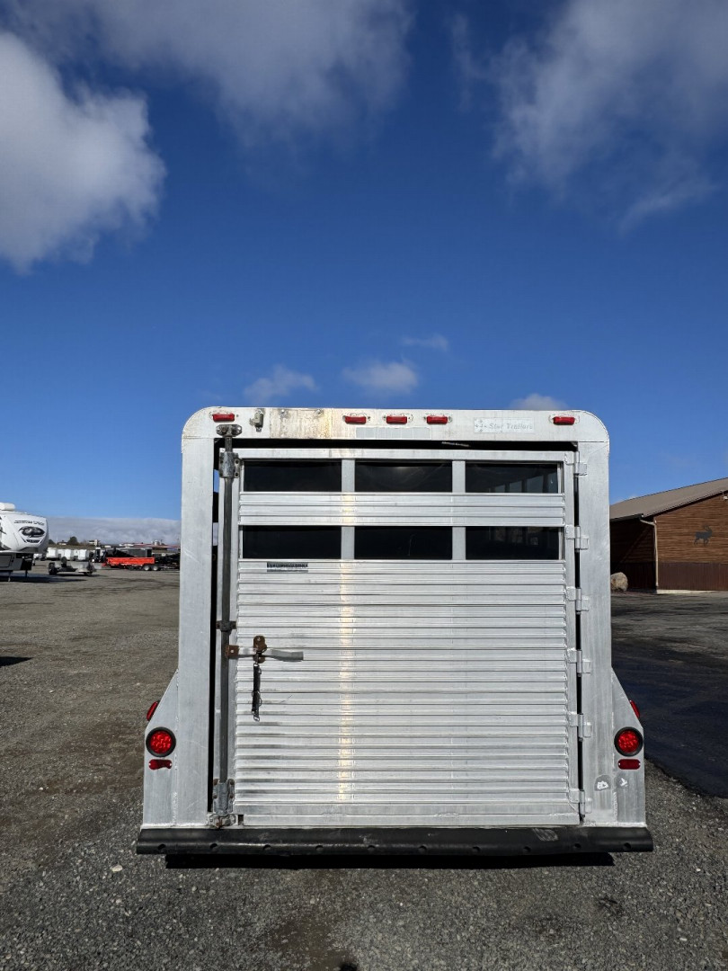 Used 1989 4-Star Trailers 3H Horse Trailer GN