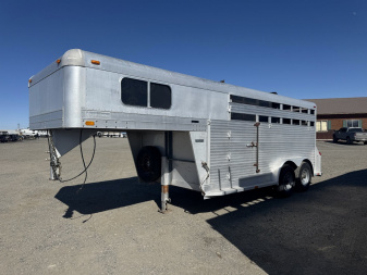 Used 1989 4-Star Trailers 3H Horse Trailer GN