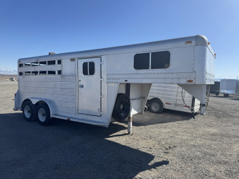 Used 1989 4-Star Trailers 3H Horse Trailer GN