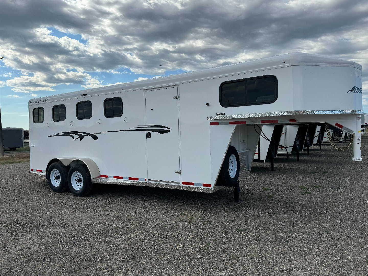 New 2024 Trails West 4H Adventure MX Horse Trailer GN