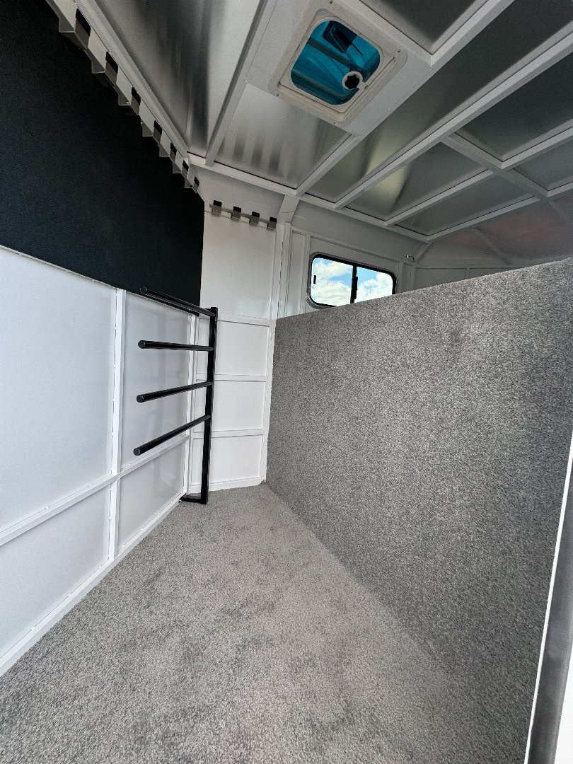 New 2024 Trails West 4H Adventure MX Horse Trailer GN
