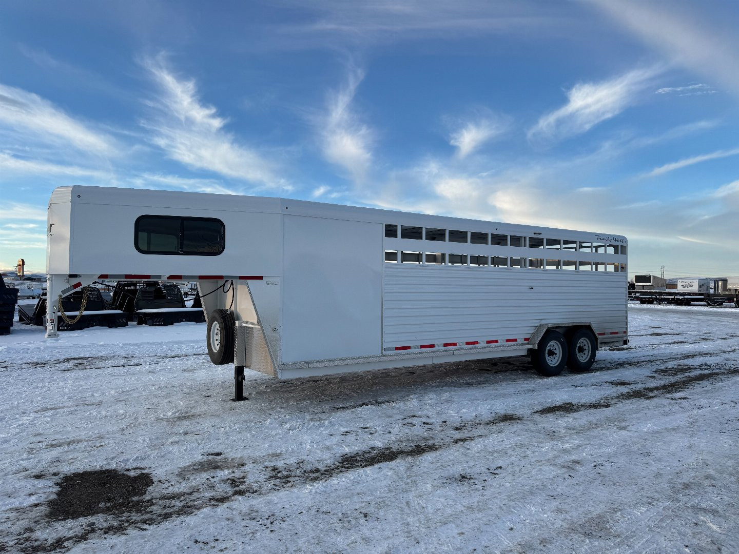 New 2025 Trails West 25' GN Hotshot Stock / Stock Combo Trailer